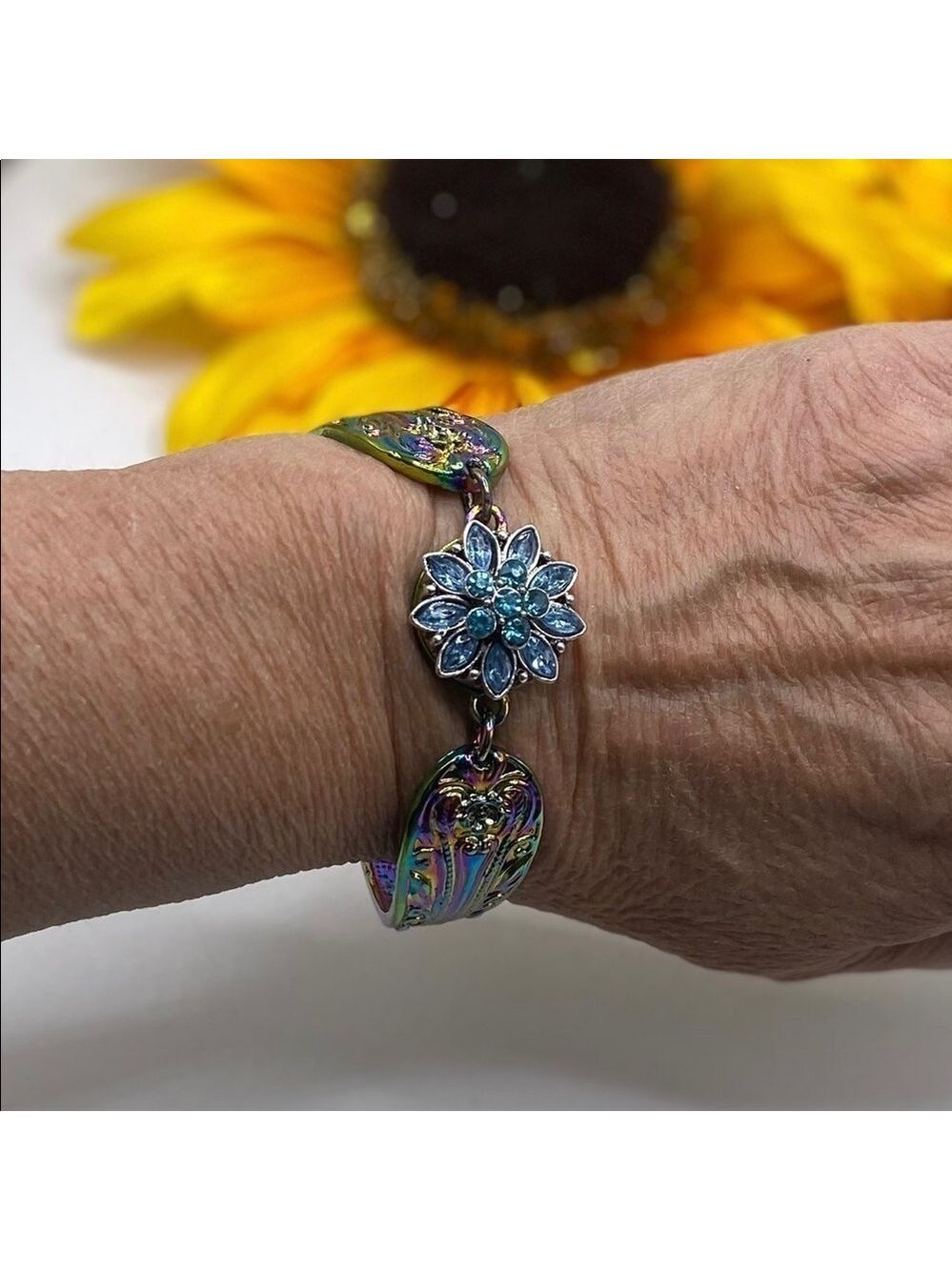 Retro Colors Snap Jewelry Bracelet with 18mm Aqua Blue Floral Snap! SEE VIDEO!